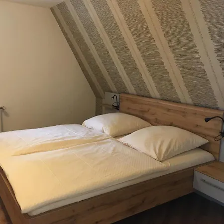Appartement Im Ehemaligen Kloster Neumagen-Dhron